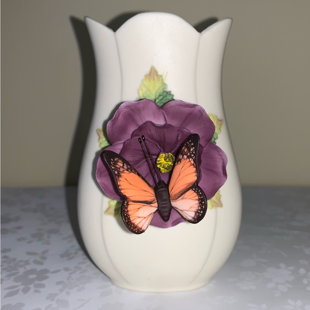 EUC 3-D Butterfly Bud Vase: Enesco Artisan-Crafted Ceramic Mini-Vase, Vintage